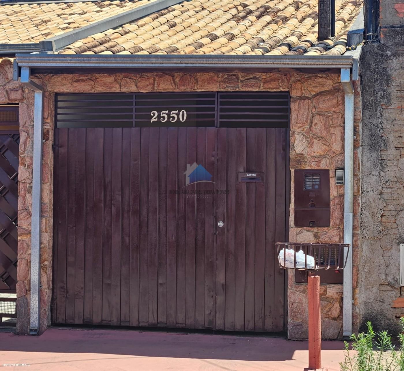 Casa para Locao - , Jardim Modena, 2 dormitórios, 1 banheiro, 1 vaga