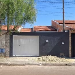 Casa para Venda em Tatu�, Jardins de Tatu�