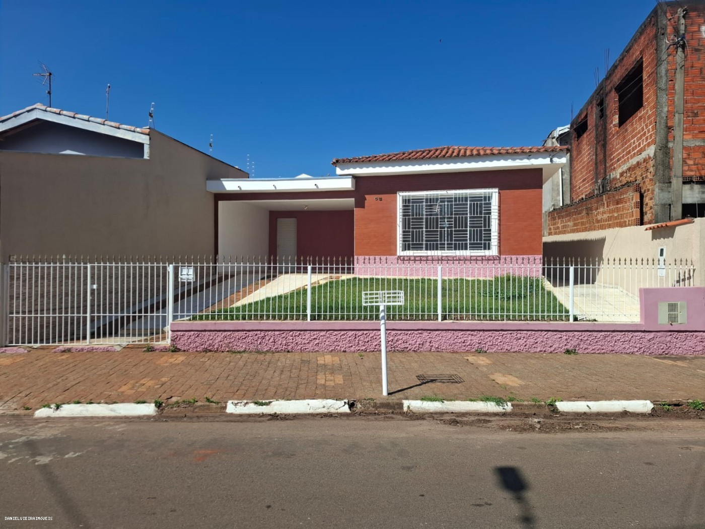 Casa para Loca��o - Tatu�, Andreia Ville, 2 dormit&oacute;rios, 2 banheiros, 2 vagas